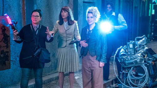 Yates-Gilbert-Holtzmann-and-Tolan-ghostbusters-2016-39553336-500-281